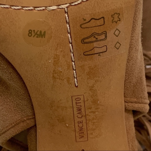 ποΈ Vince Camuto "Winiveer" Fringe Peep-toe Bootie - Picture 11 of 13